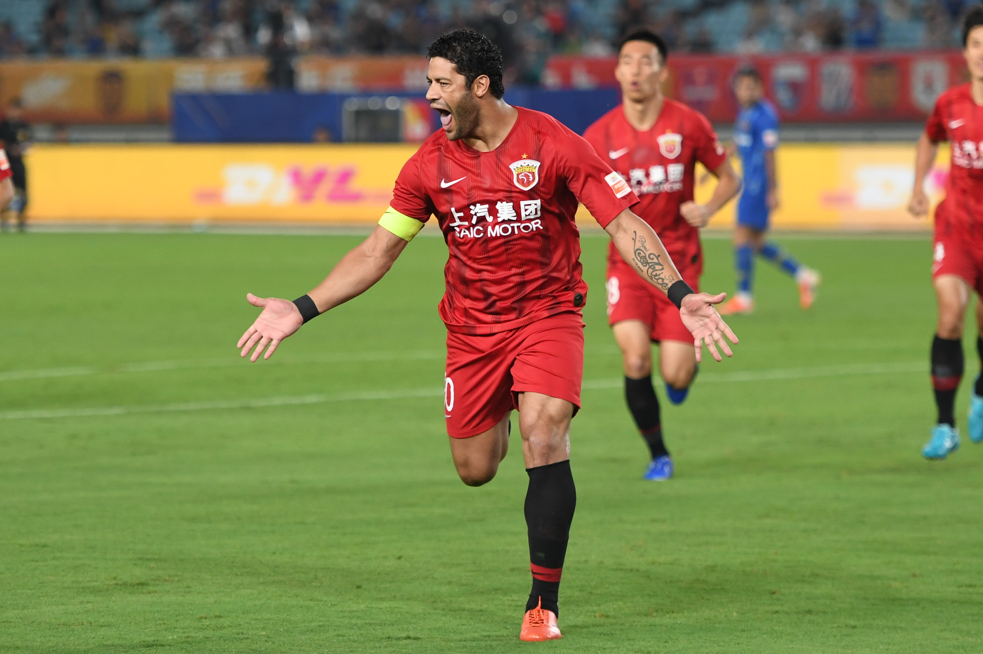 自然汇聚于 自然汇聚于