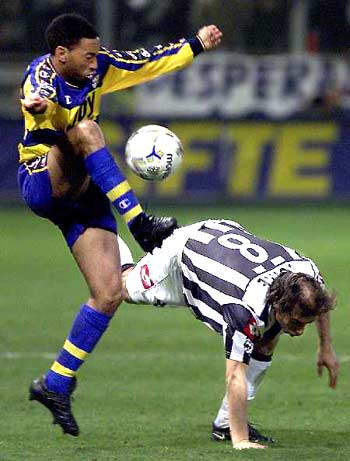 而是那一记 而是那一记